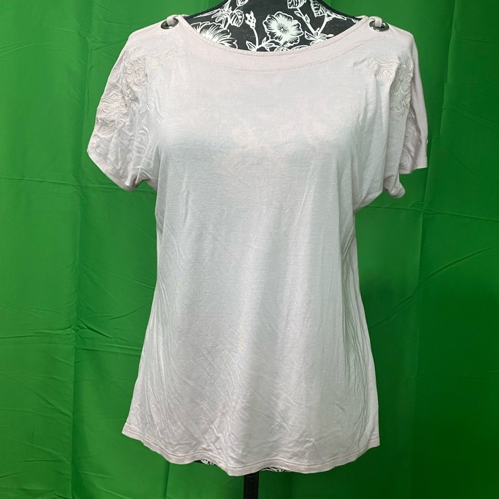 Pink Cable & Gauge cold shoulder top​​